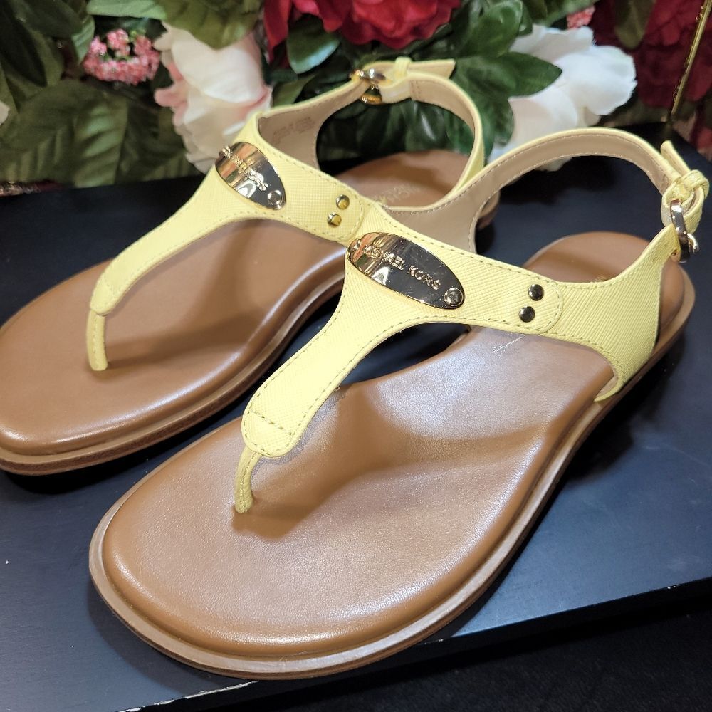 Michael Kors Plate Thong flat sandal in yellow leather NEE WITH DUSTBAG - Picture 11 of 12